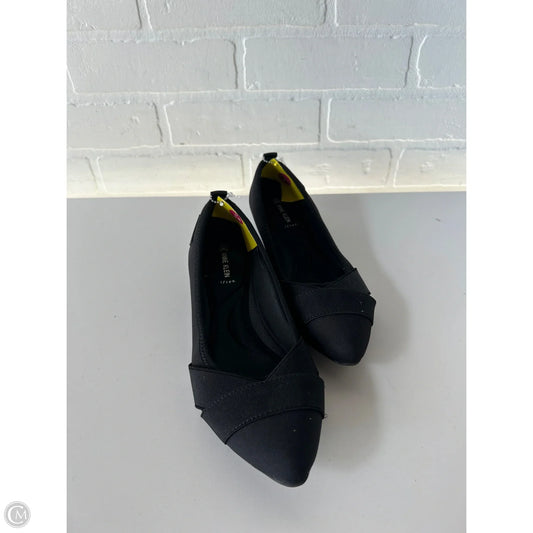 Shoes Flats By Anne Klein In Black, Size: 7