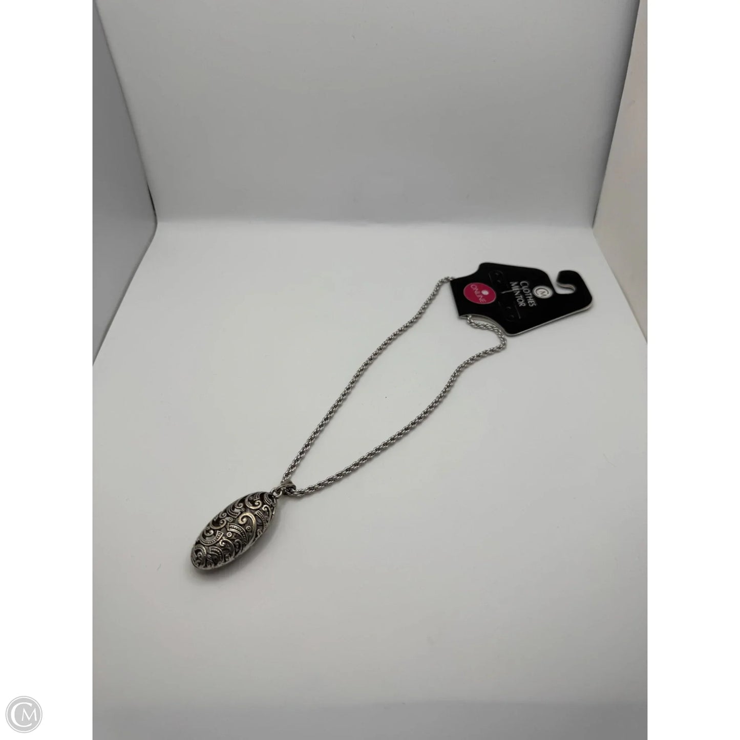 Necklace Pendant By Clothes Mentor