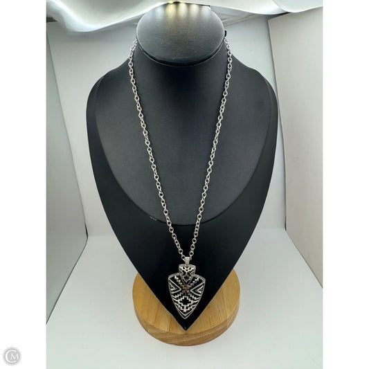 Necklace Pendant By Clothes Mentor