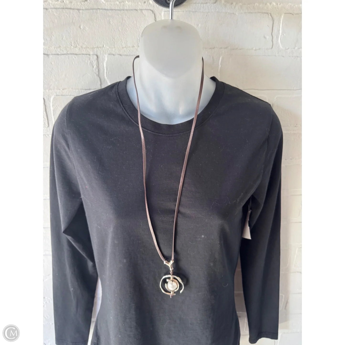 Necklace Pendant By Uno De 50