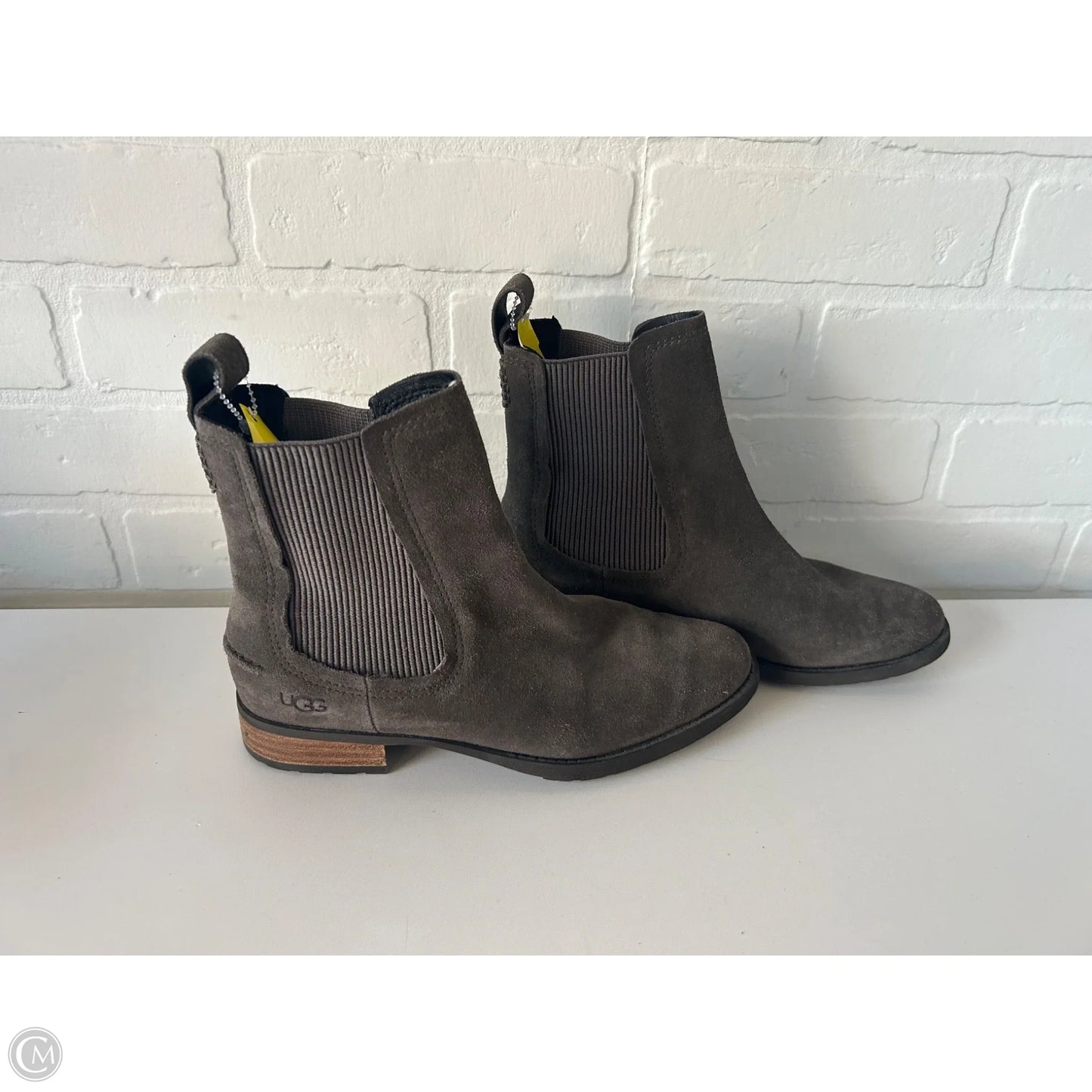 Boots Designer By Ugg In Brown, Size: 6