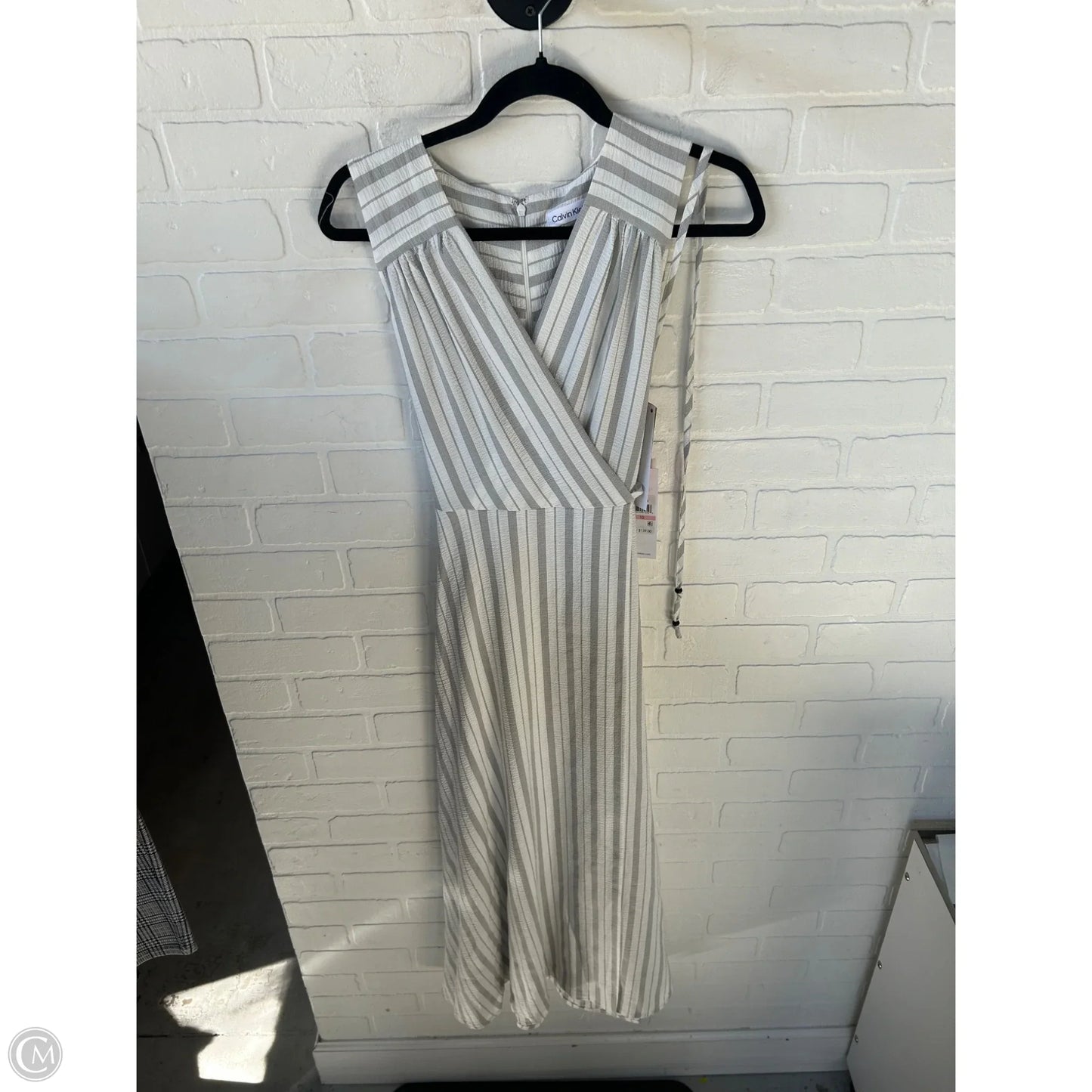 Dress Casual Maxi By Calvin Klein In Grey & White, Size: M