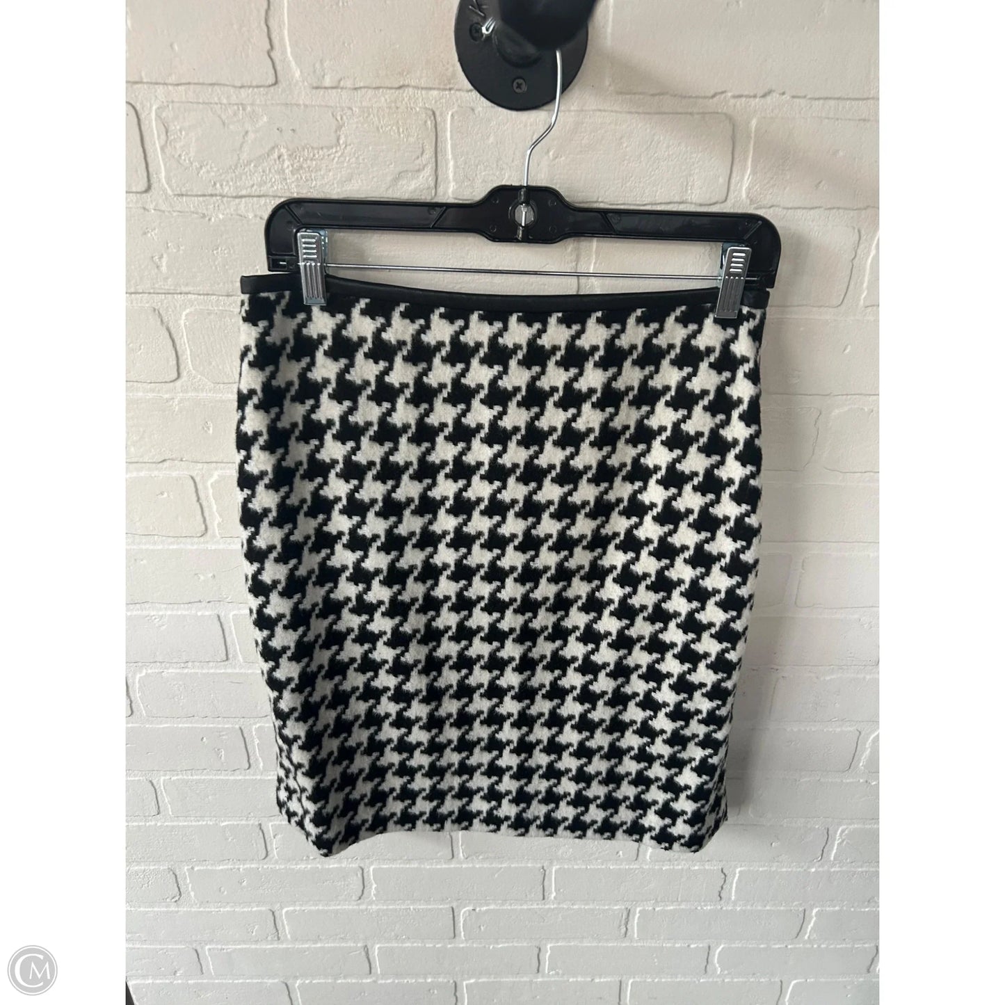 Skirt Mini & Short By Talbots In Black & White, Size: 8p