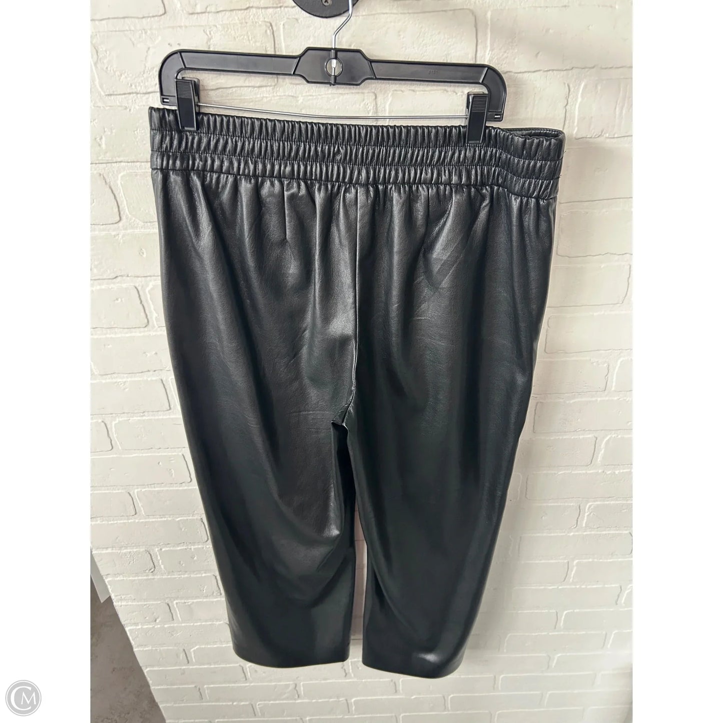 Pants Cropped By Chicos In Black, Size: 12