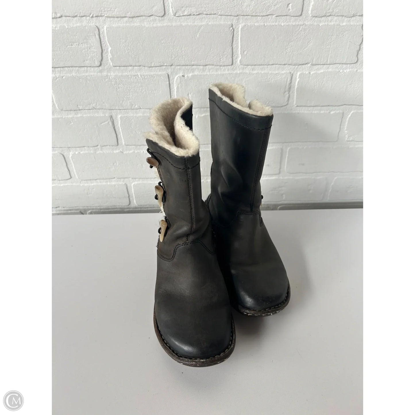 Boots Designer By Ugg In Brown, Size: 6