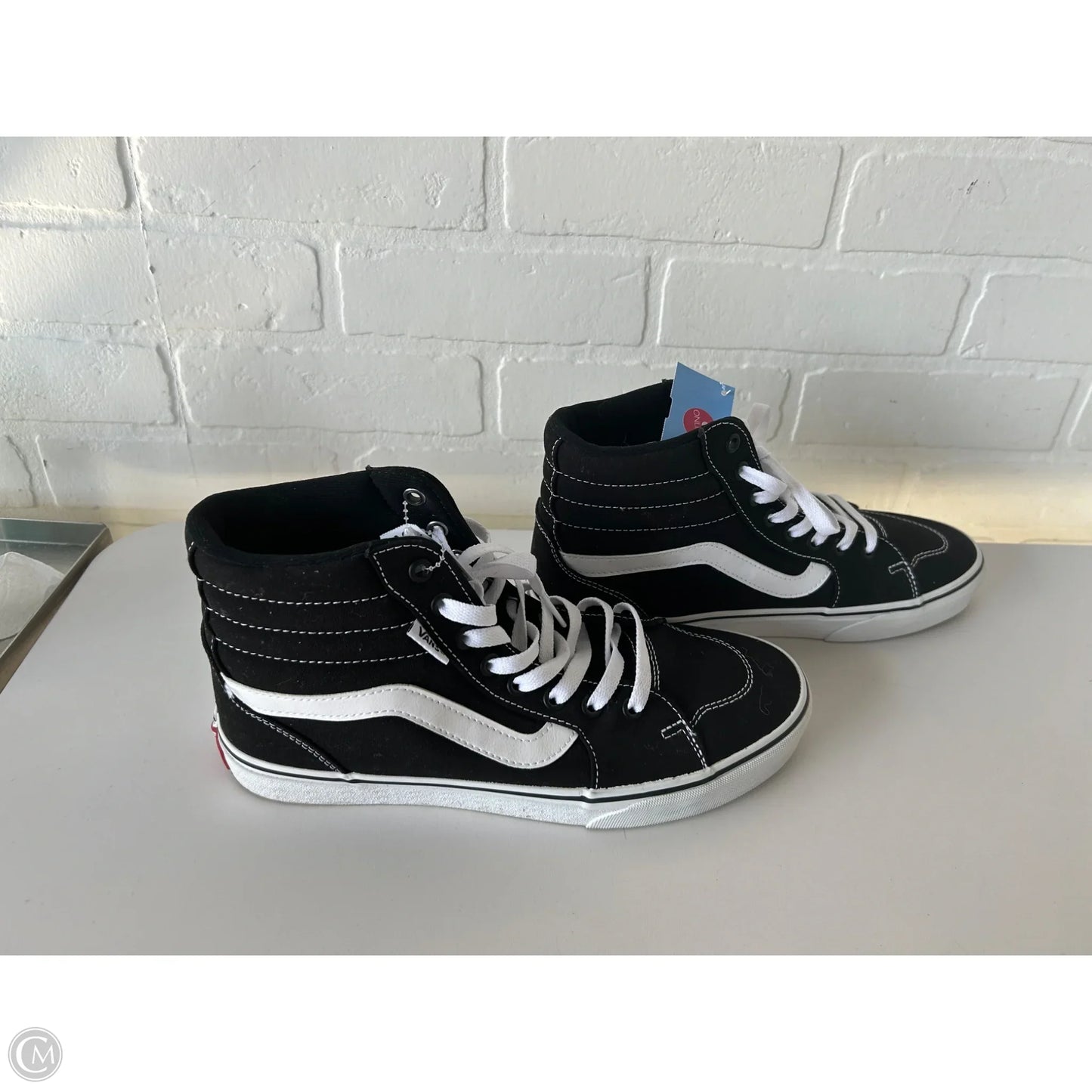 Shoes Sneakers By Vans In Black & White, Size: 10