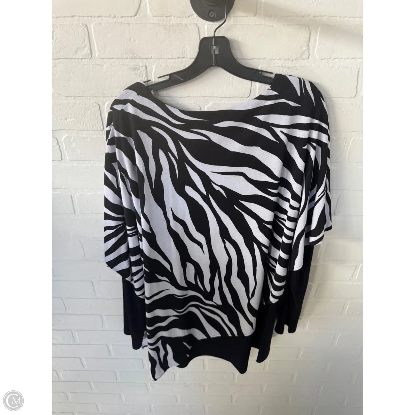 Top Long Sleeve By Clothes Mentor In Black & White, Size: Xxl
