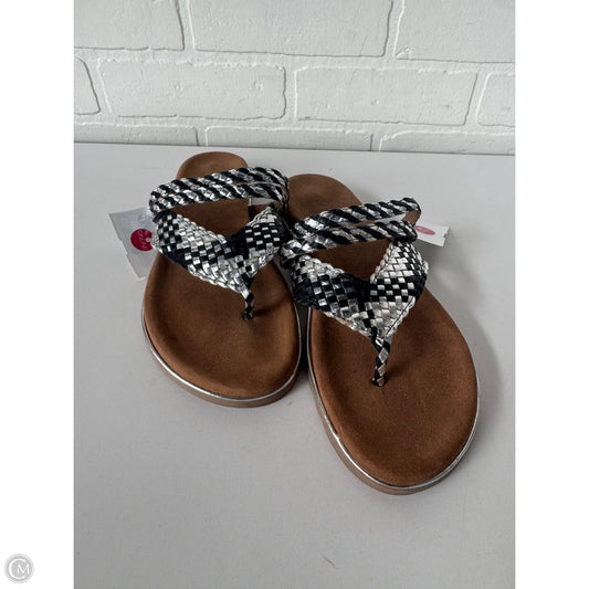 Sandals Flats By Bernie Mev In Black & Silver, Size: 9