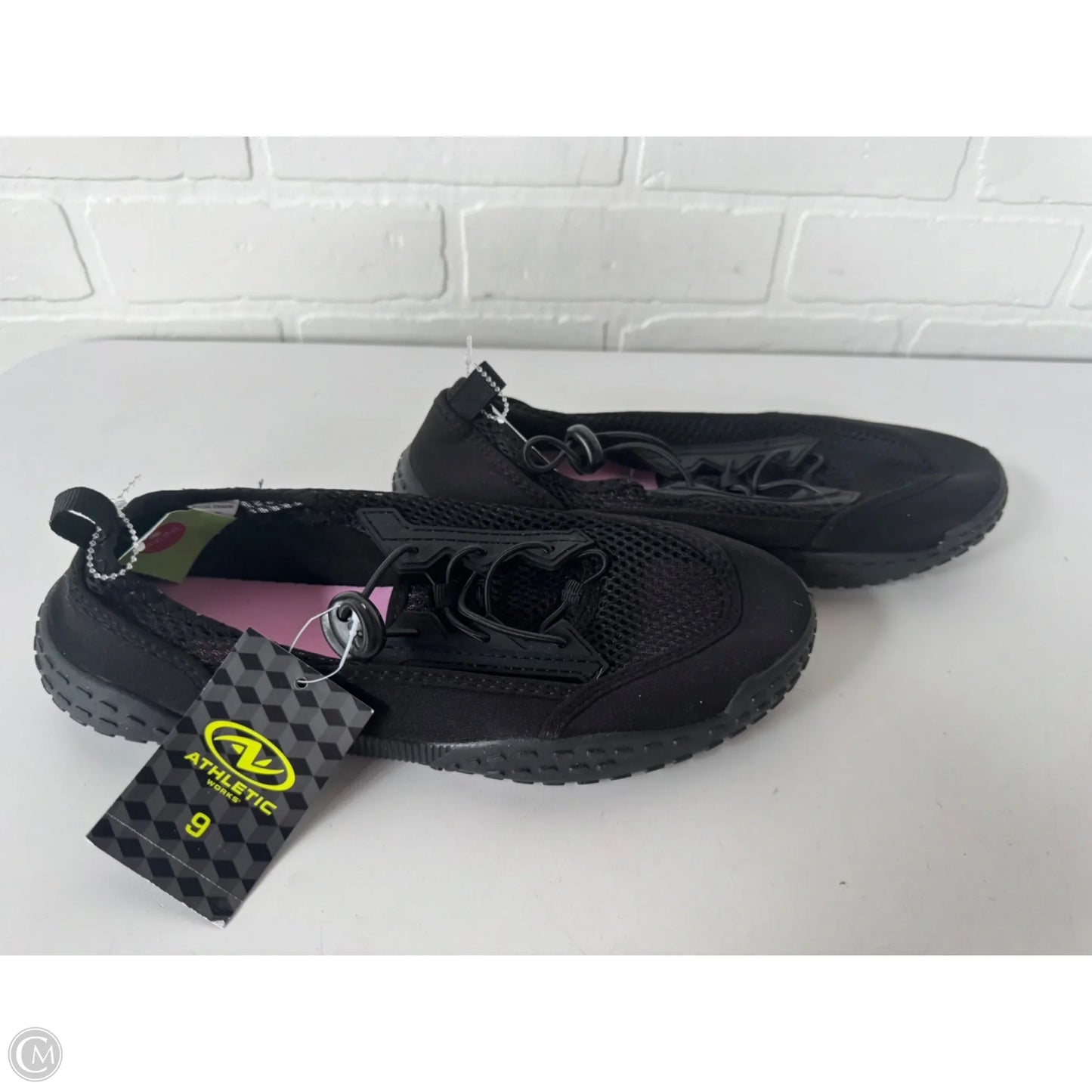 Shoes Athletic By Athletic Works In Black, Size: 9