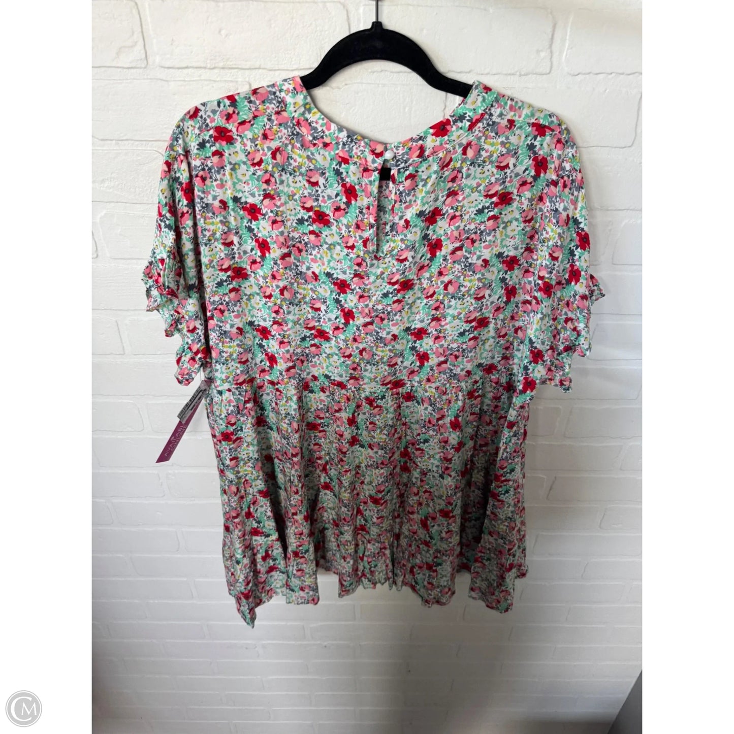 Top Short Sleeve By Chicsoul In Green & Pink, Size: 1x