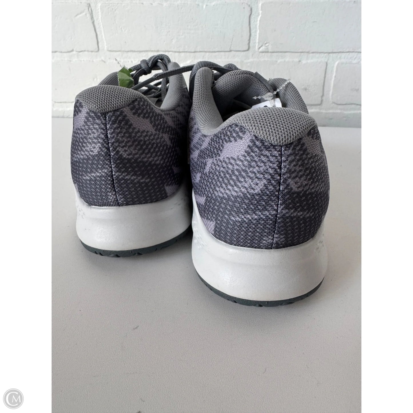 Shoes Athletic By New Balance In Grey, Size: 5.5