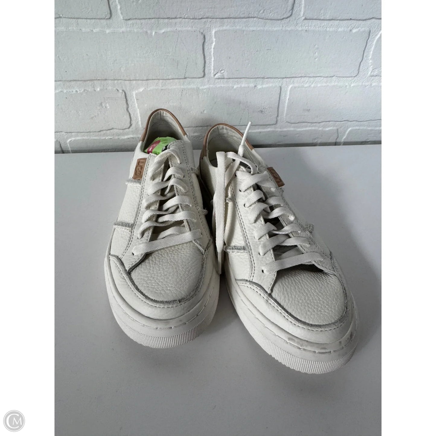 Shoes Designer By Ugg In White, Size: 5.5