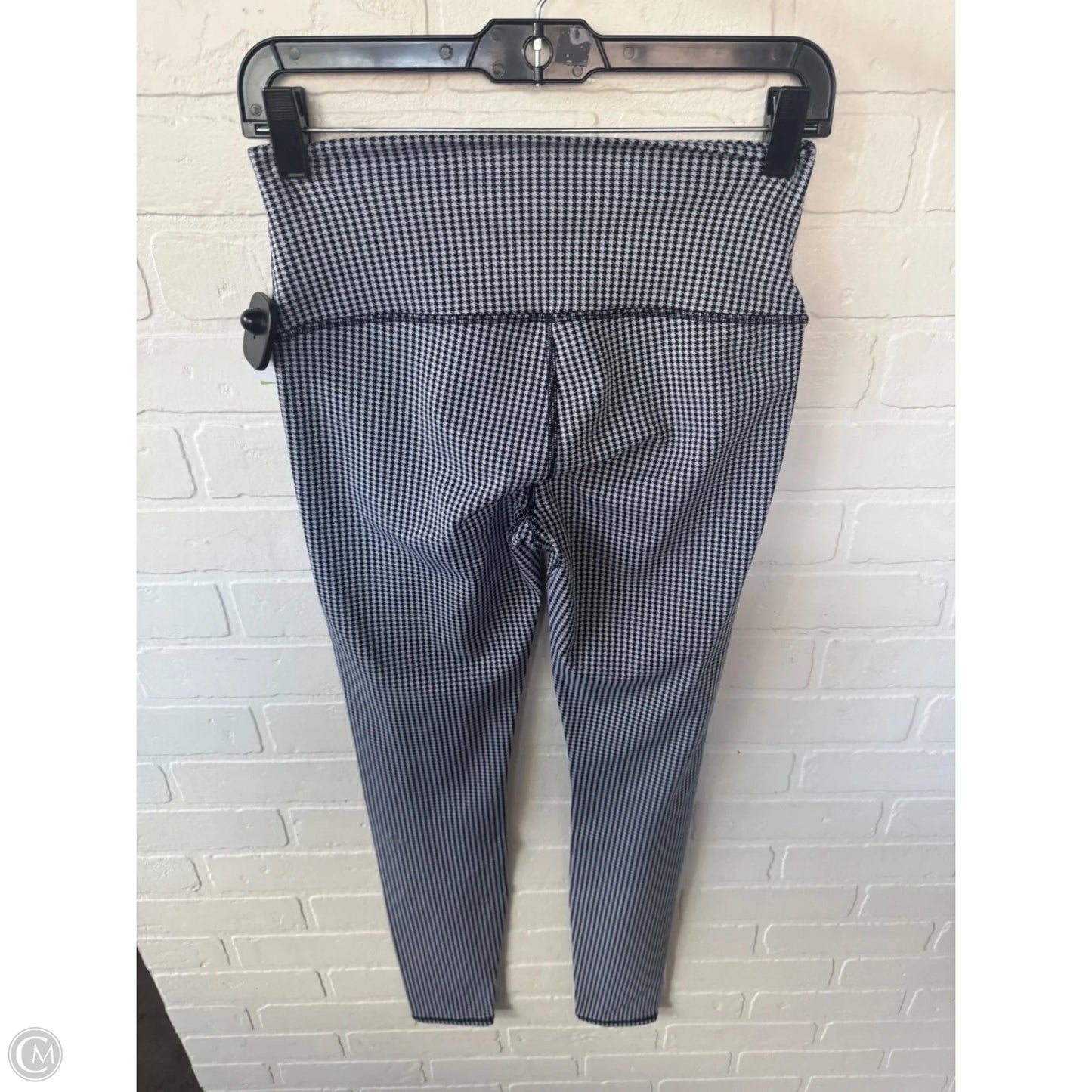 Athletic Leggings By Alo In Black & Grey, Size: 8