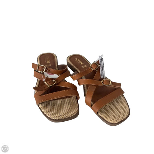 Sandals Flats By Cmc In Brown, Size: 7.5