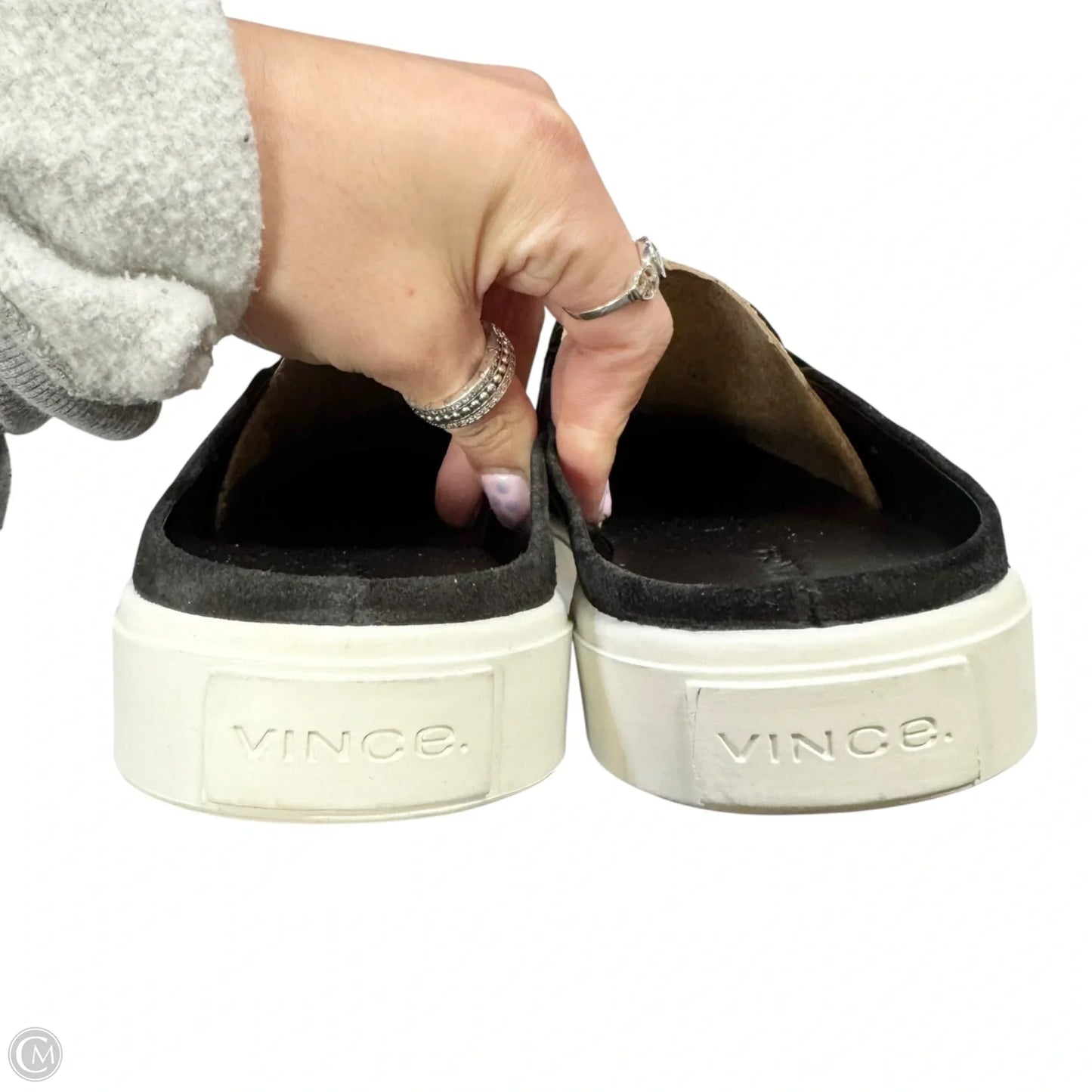 Shoes Flats By Vince In Black, Size: 8