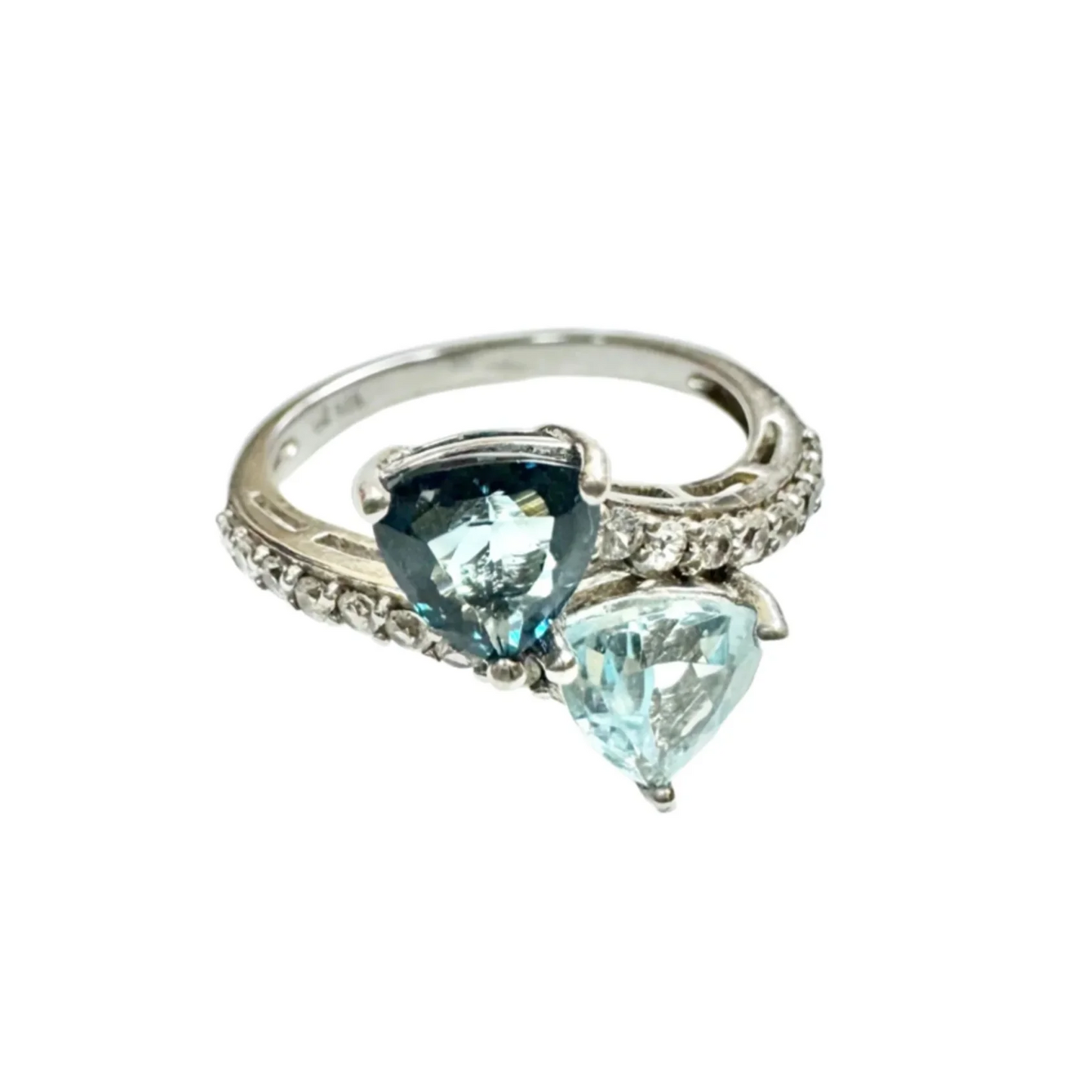 Ring Sterling Silver Size: 7.5