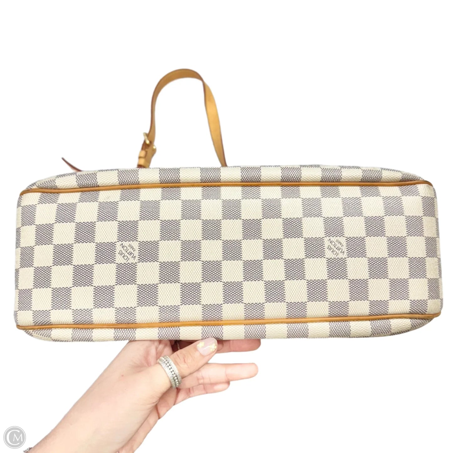 Crossbody Luxury Designer By Louis Vuitton, Size: Medium