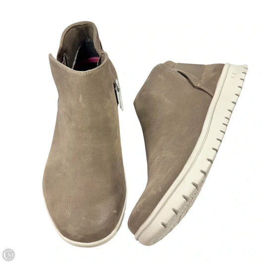 Boots Ankle Flats By Ryka In Taupe, Size: 8