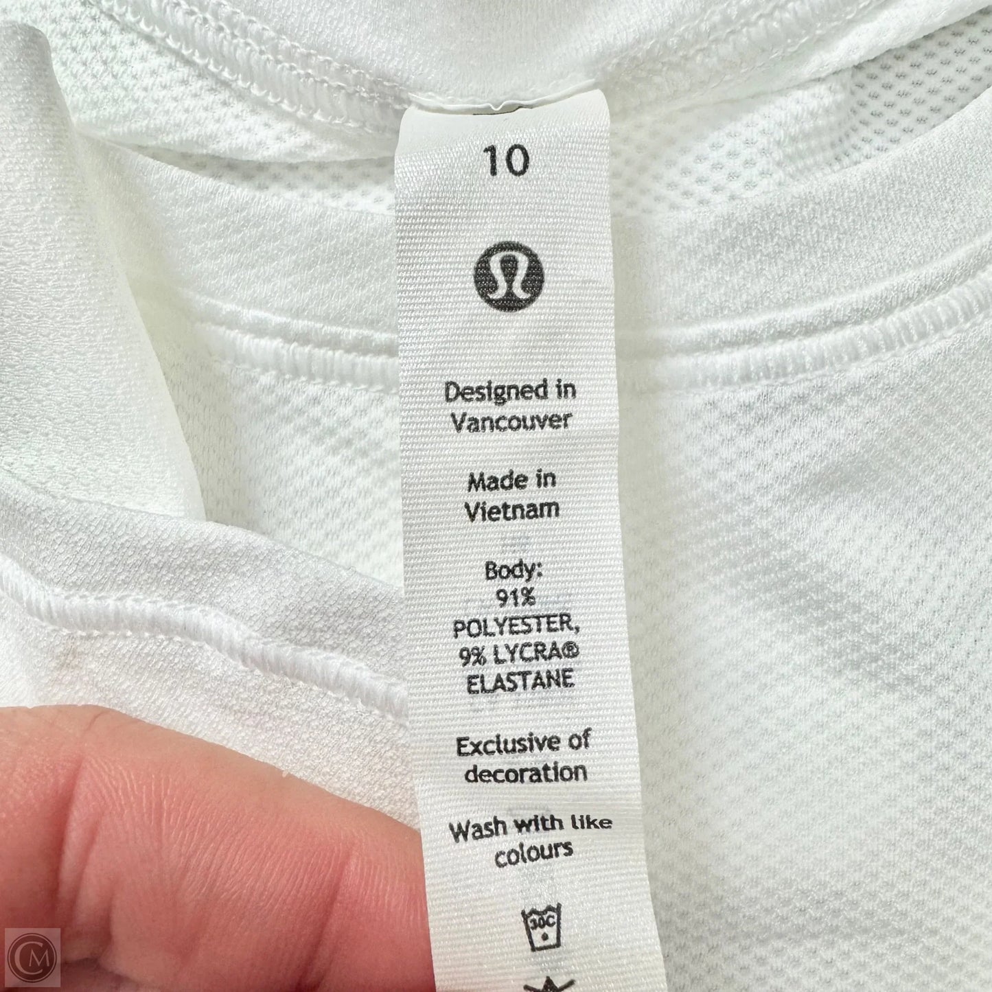 Athletic Top Long Sleeve Crewneck By Lululemon In White, Size: M