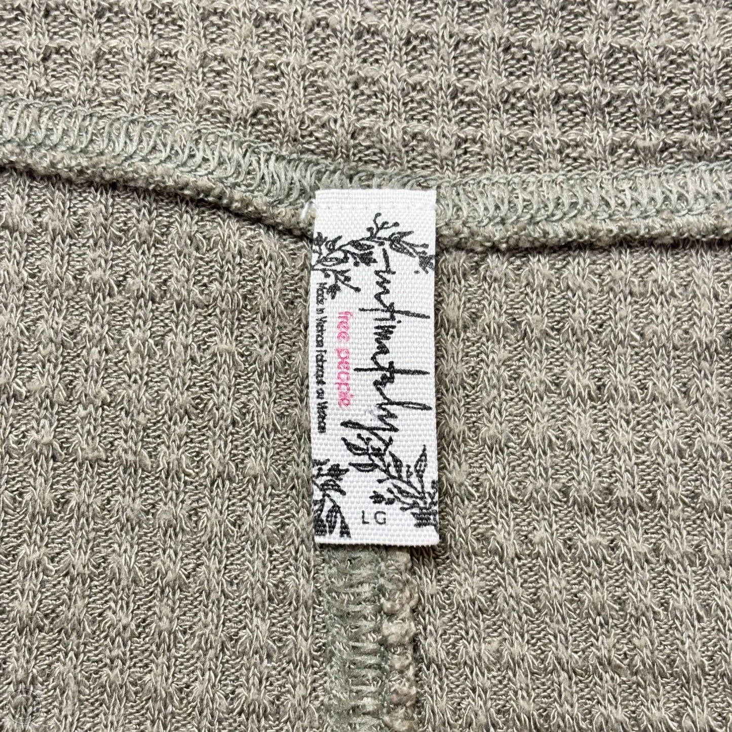 Top Long Sleeve By Free People In Green, Size: L