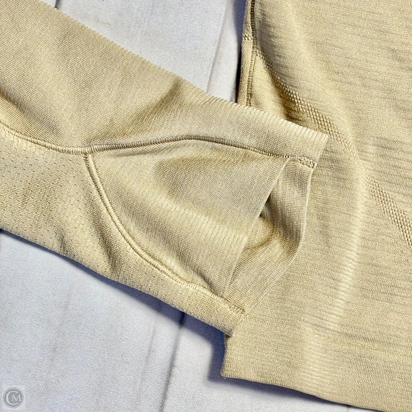 Athletic Top Long Sleeve Crewneck By Lululemon In Tan, Size: S