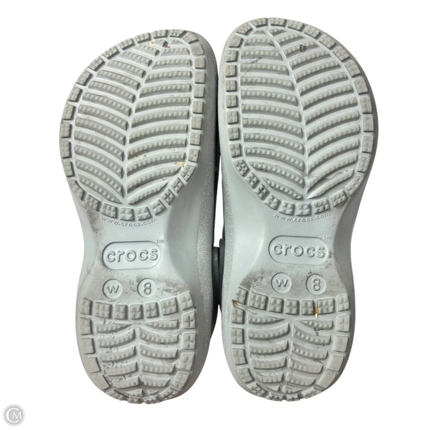 Shoes Flats By Crocs In Silver, Size: 8