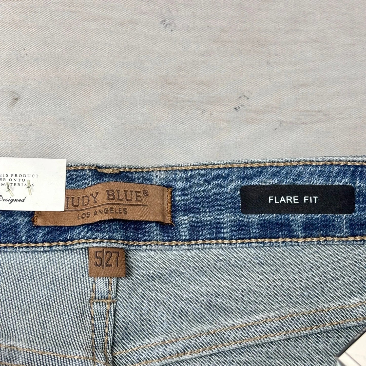 Jeans Flared By Judy Blue In Blue Denim, Size: 4
