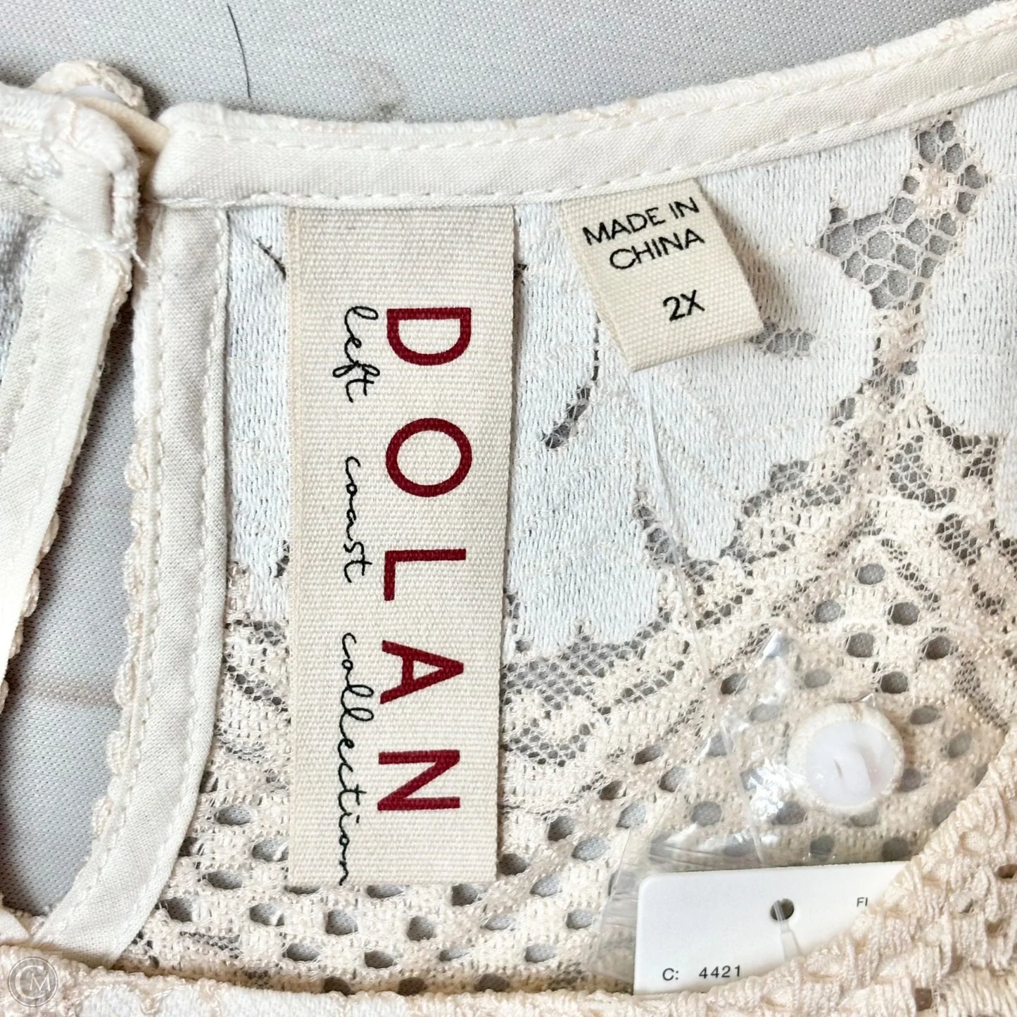 Top Long Sleeve By Dolan Left Coast In Cream, Size: 2x