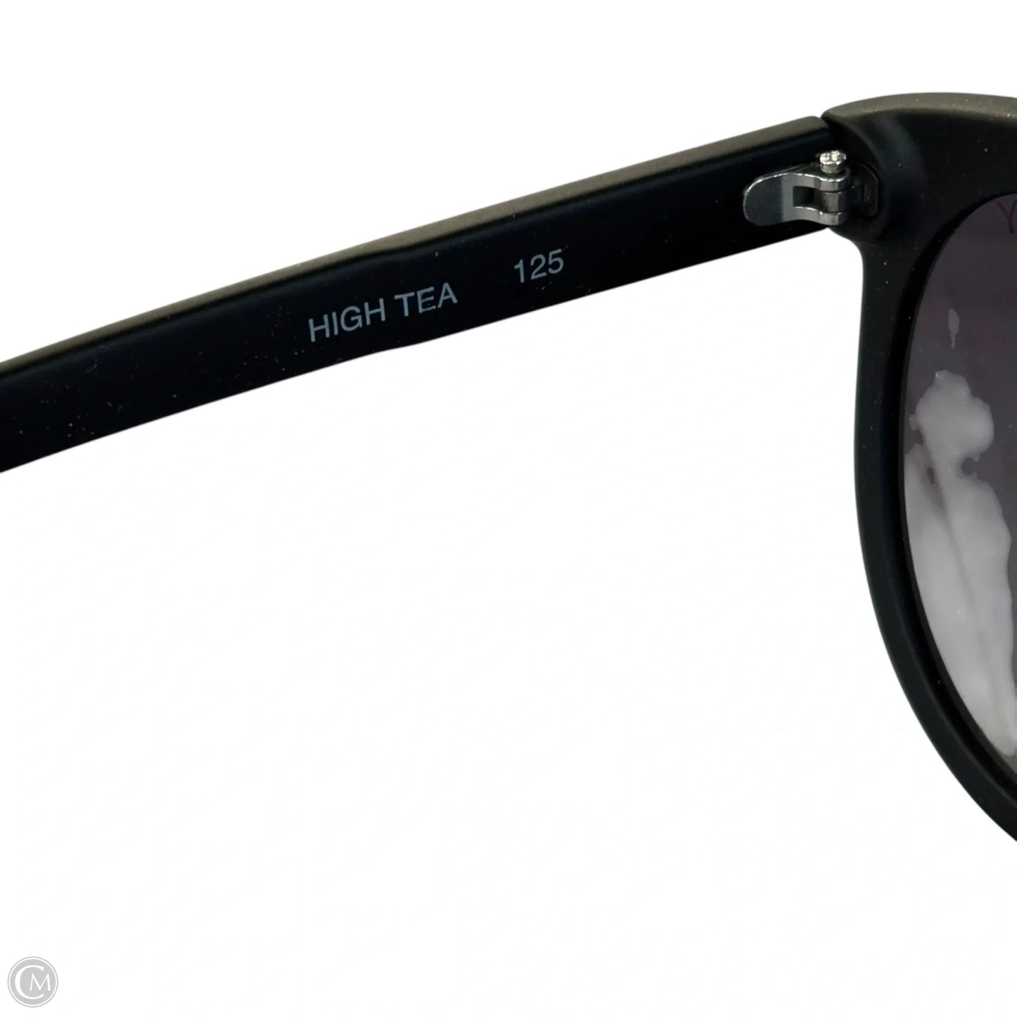 Sunglasses By Quay, Size: Large