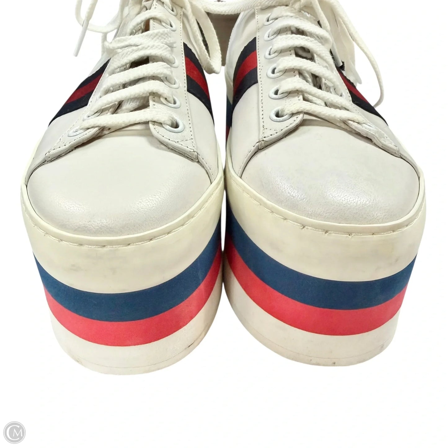 Shoes Luxury Designer By Gucci In White, Size: 6