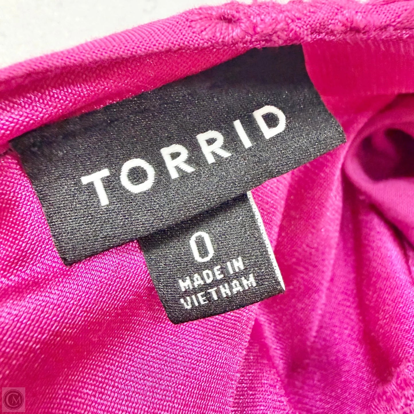 Top Short Sleeve By Torrid In Pink, Size: Xl