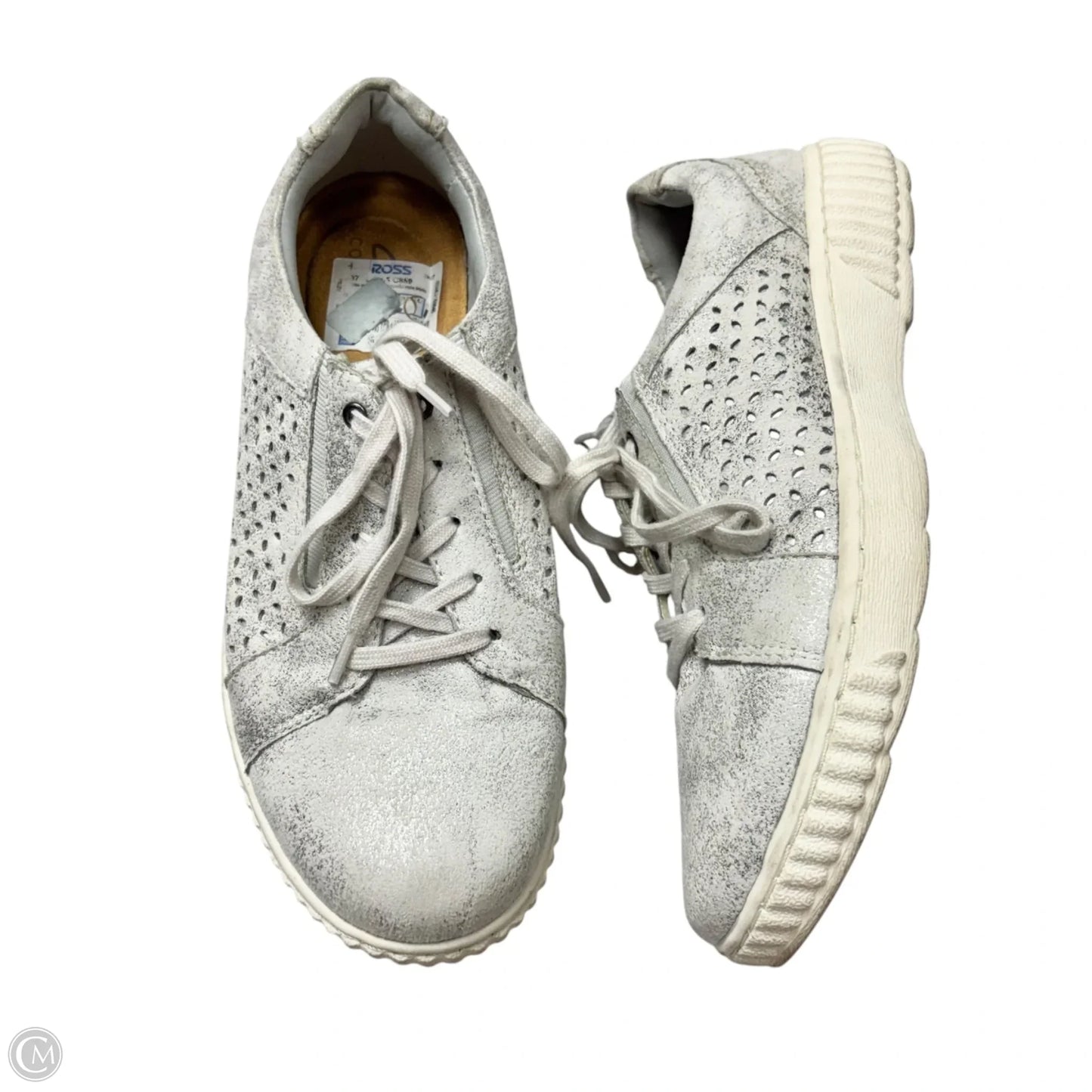 Shoes Sneakers By Clarks In Silver, Size: 9
