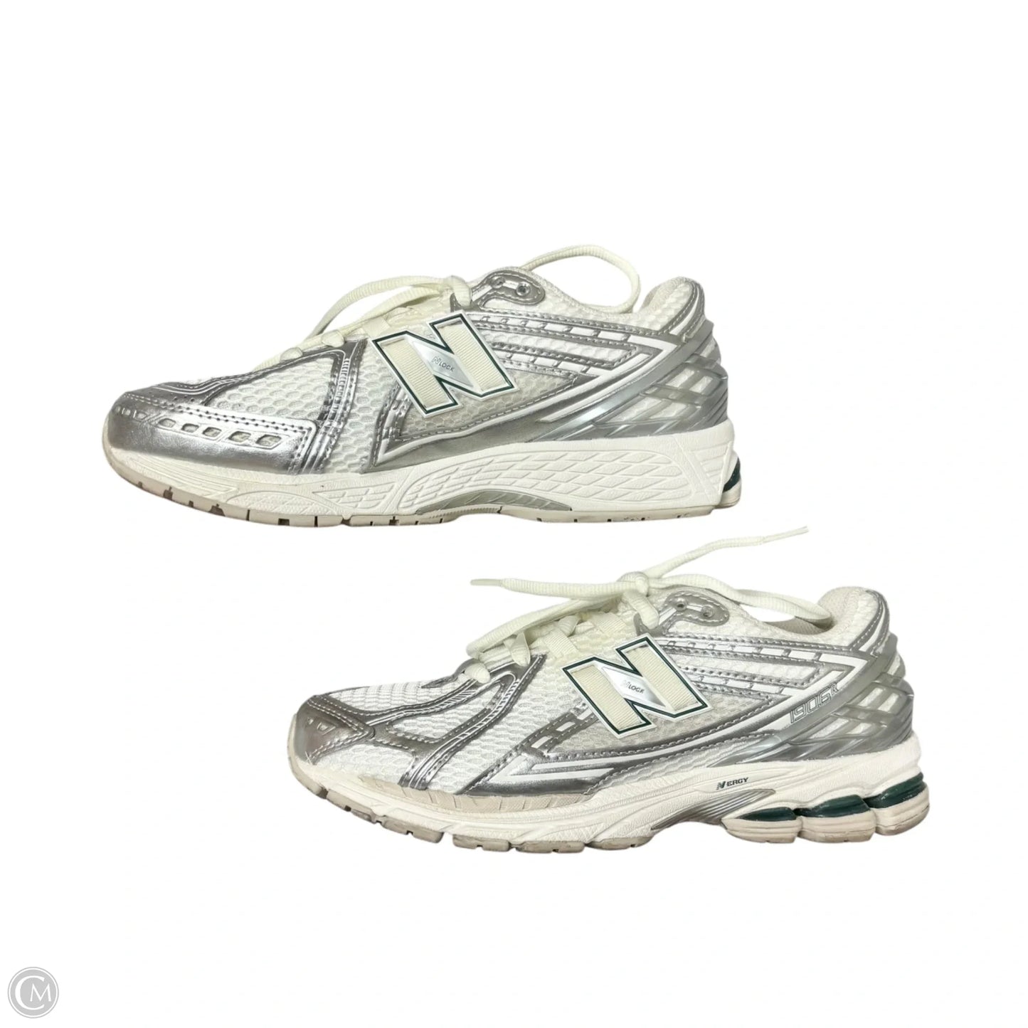 Shoes Sneakers By New Balance In Grey & White, Size: 7.5