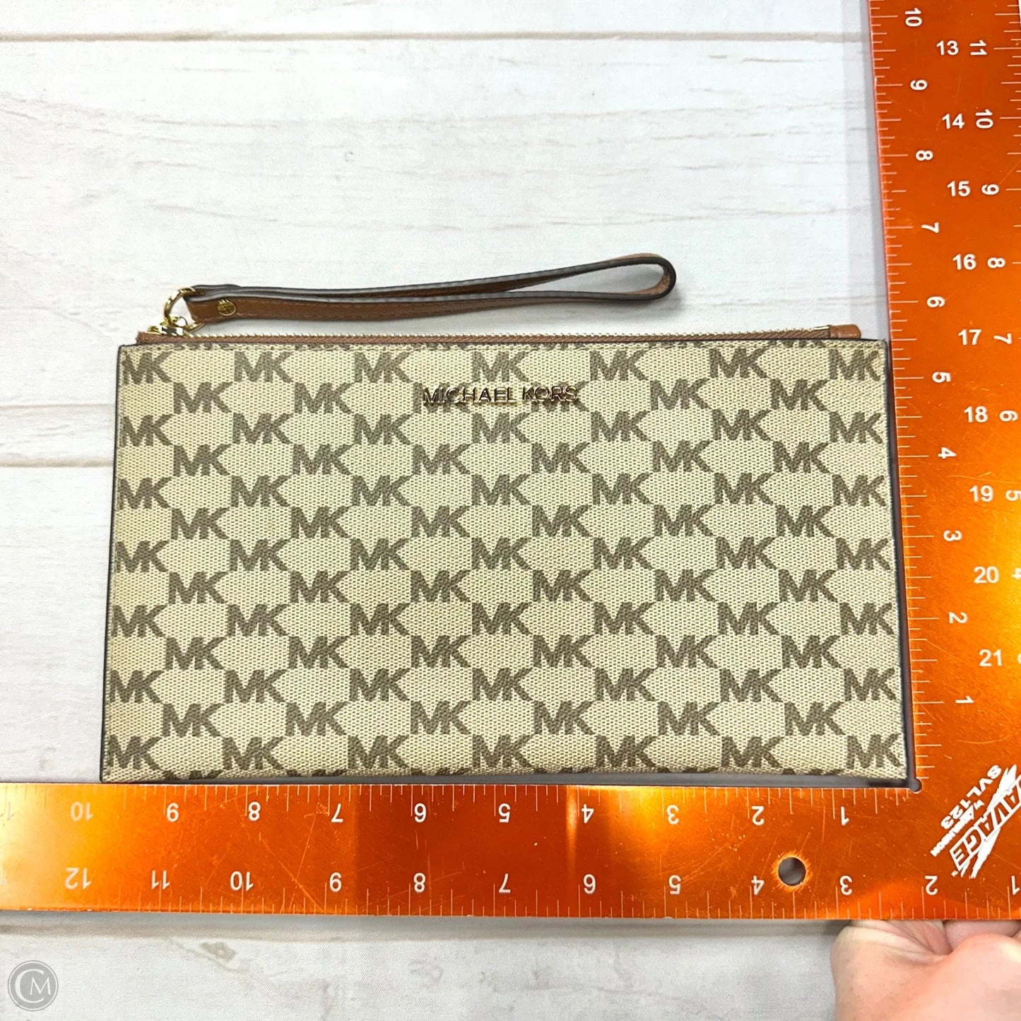 Wristlet Designer By Michael Kors, Size: Large