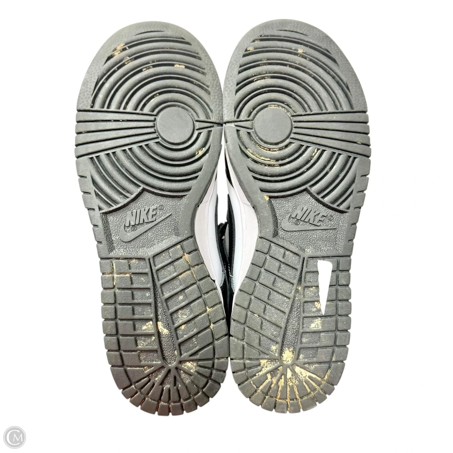 Shoes Sneakers By Nike In Black & White, Size: 9