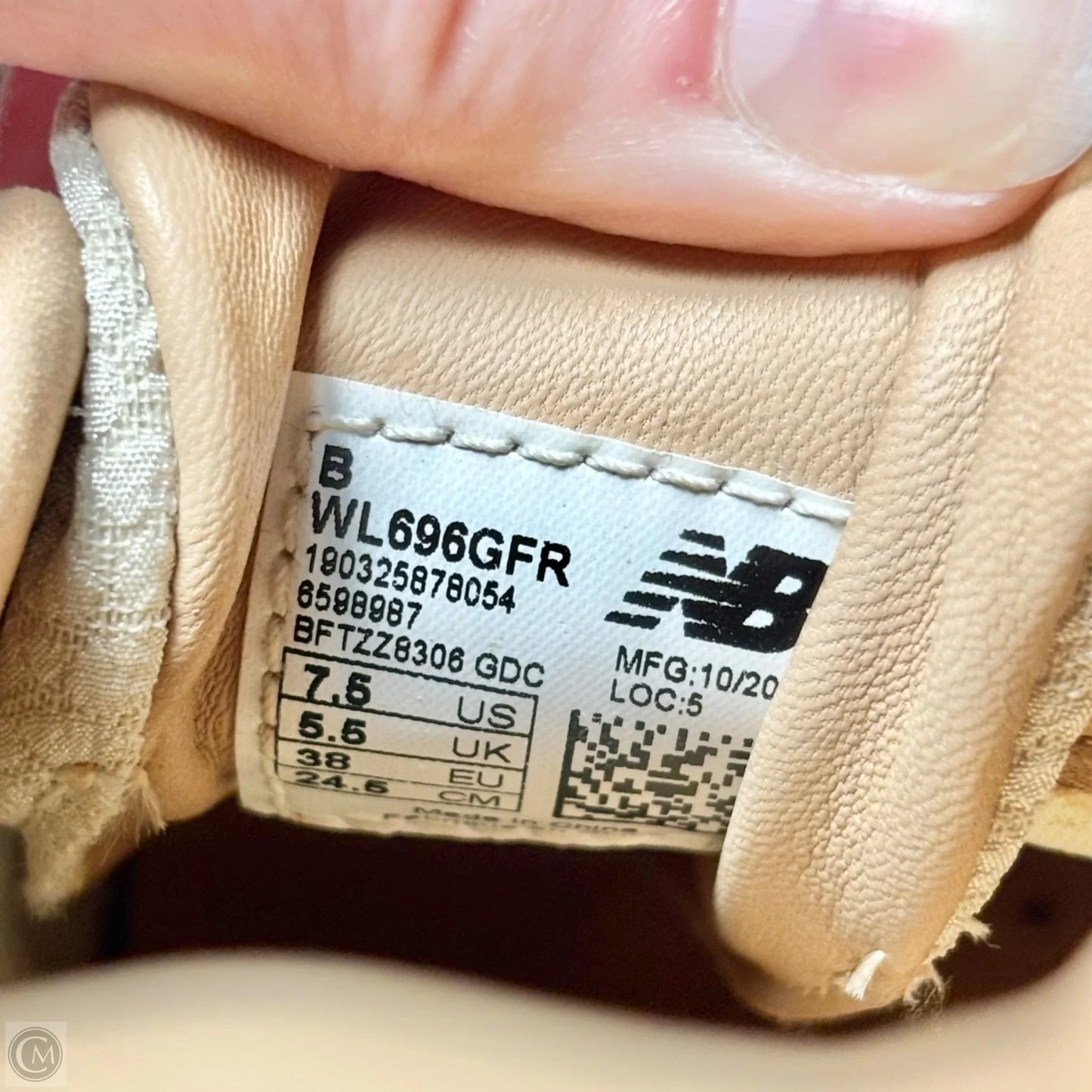 Shoes Athletic By New Balance In Tan, Size: 7.5