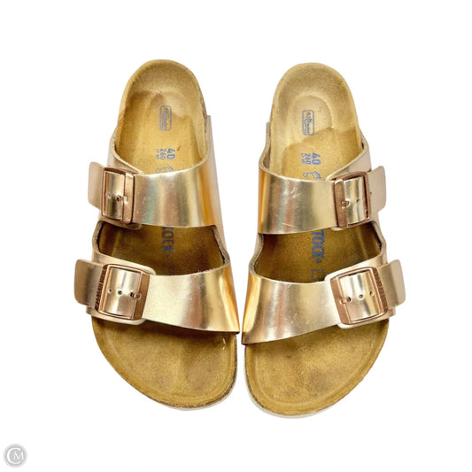 Sandals Flats By Birkenstock In Bronze, Size: 9.5