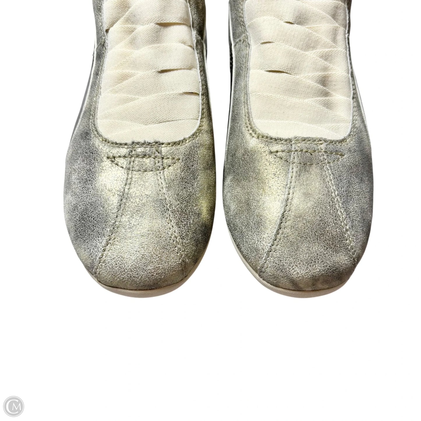 Shoes Sneakers By Puma In Gold & Silver, Size: 9