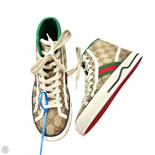 Shoes Luxury Designer By Gucci In Tan, Size: 4.5