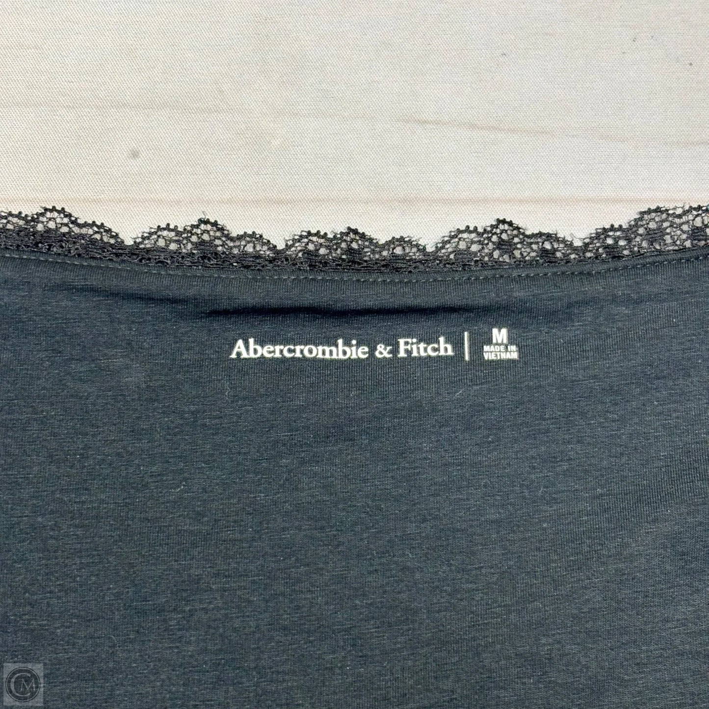 Top Short Sleeve By Abercrombie And Fitch In Black, Size: M