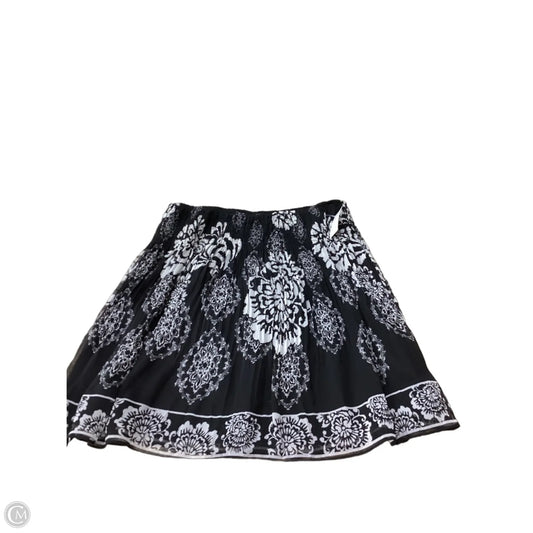 Skirt Mini & Short By White House Black Market In Black, Size: Xs