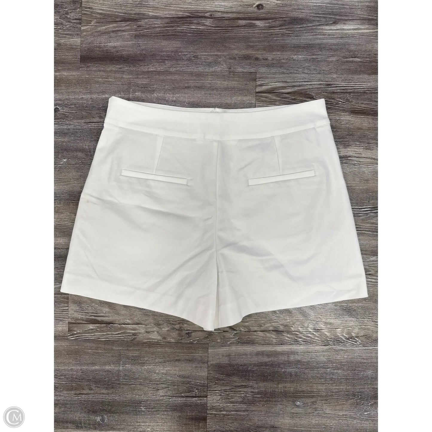 Shorts Designer By Lilly Pulitzer In White, Size: 12