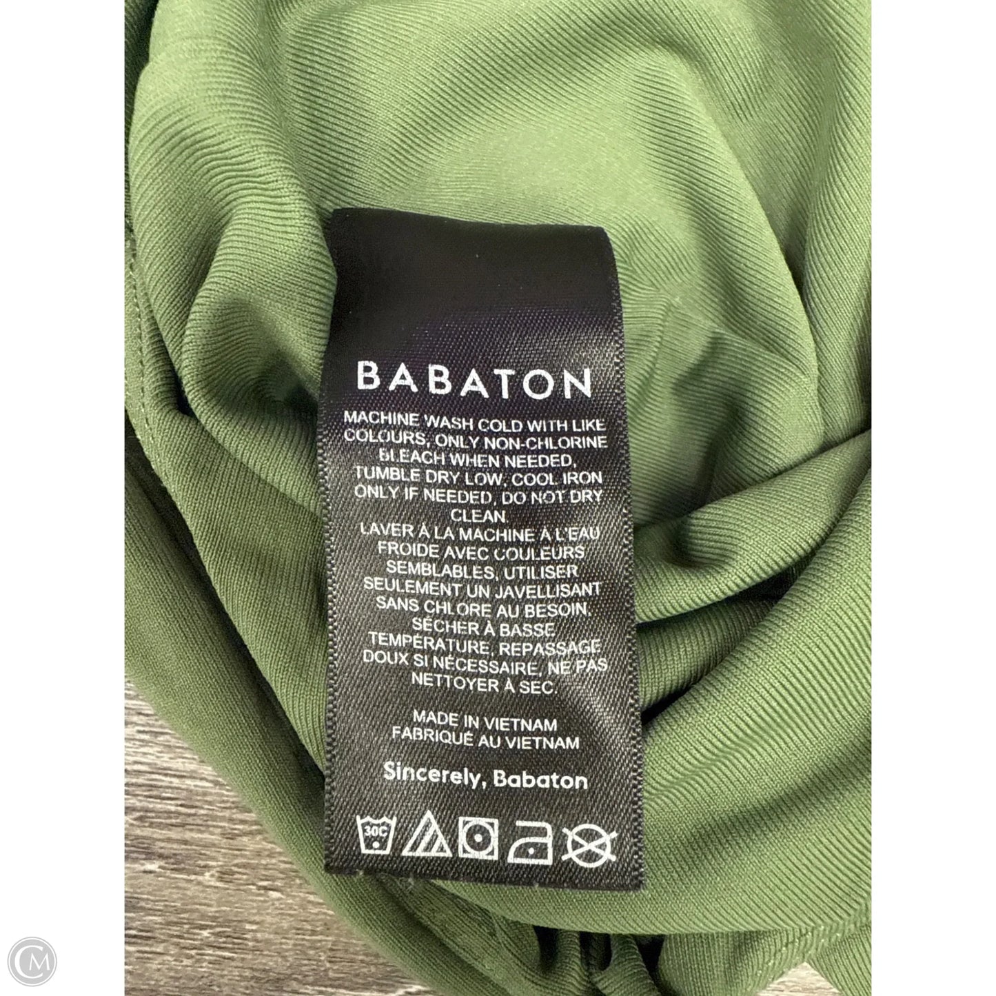 Top Sleeveless By Babaton In Green, Size: S