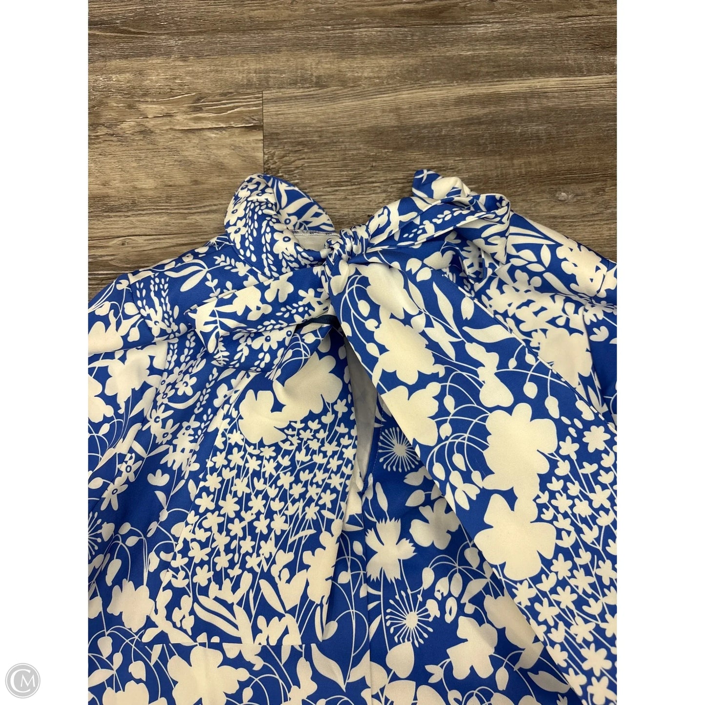 Top Long Sleeve By Tuckernuck In Blue & White, Size: L
