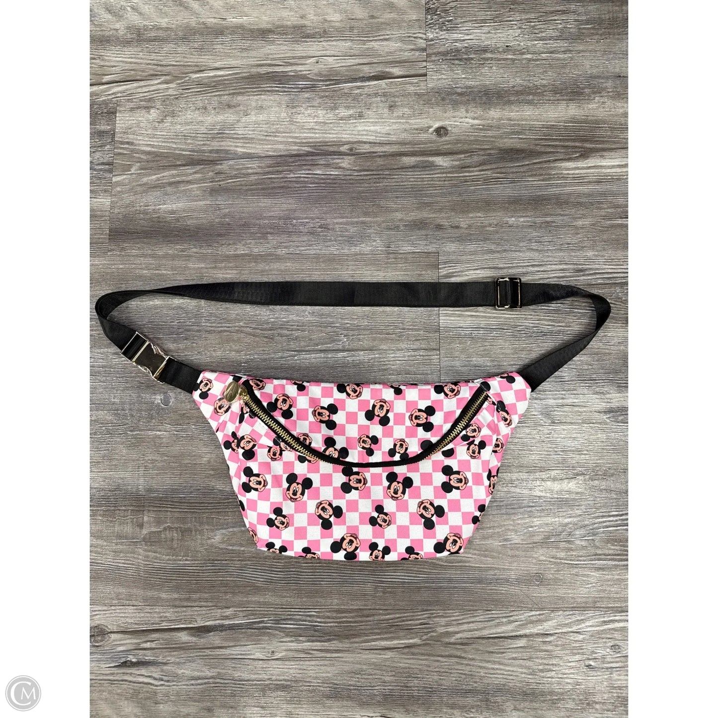 Belt Bag By Clothes Mentor, Size: Medium
