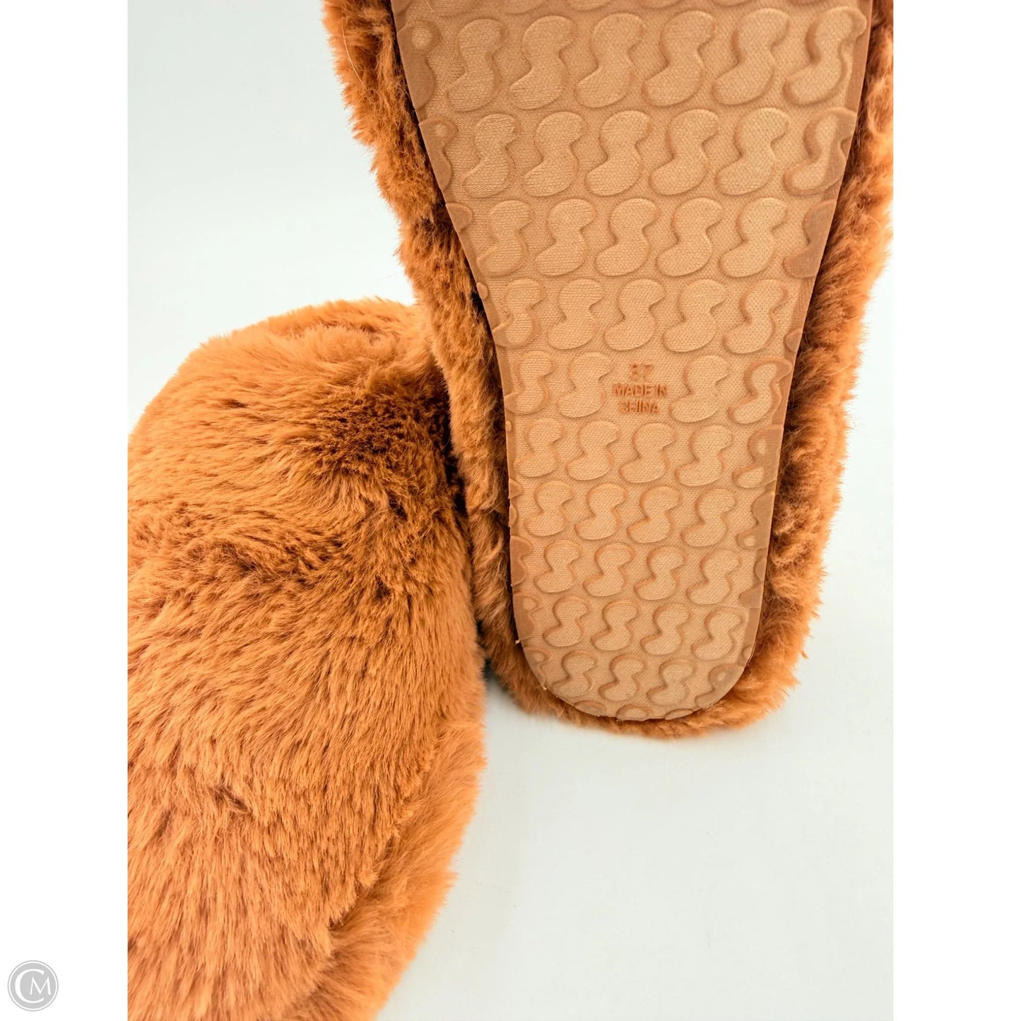 Slippers By Skims In Tan, Size: 6.5