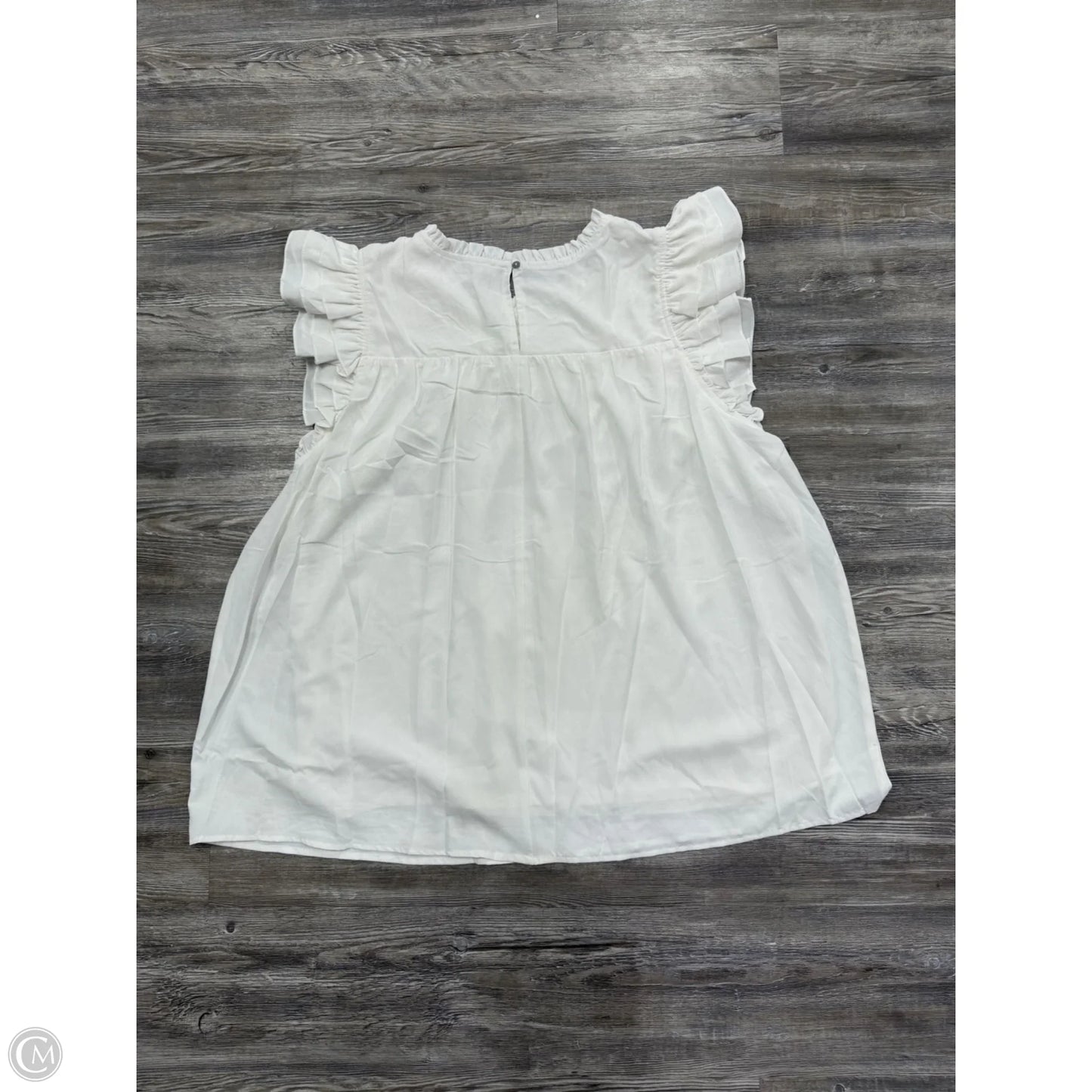 Top Short Sleeve By Entro In White, Size: 2x