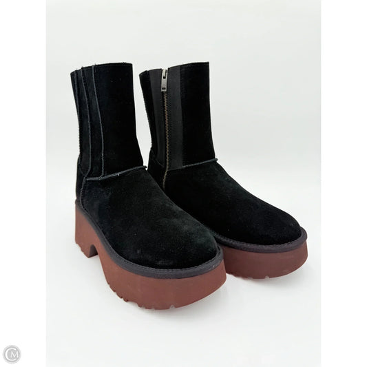 Boots Designer By Ugg In Black, Size: 10