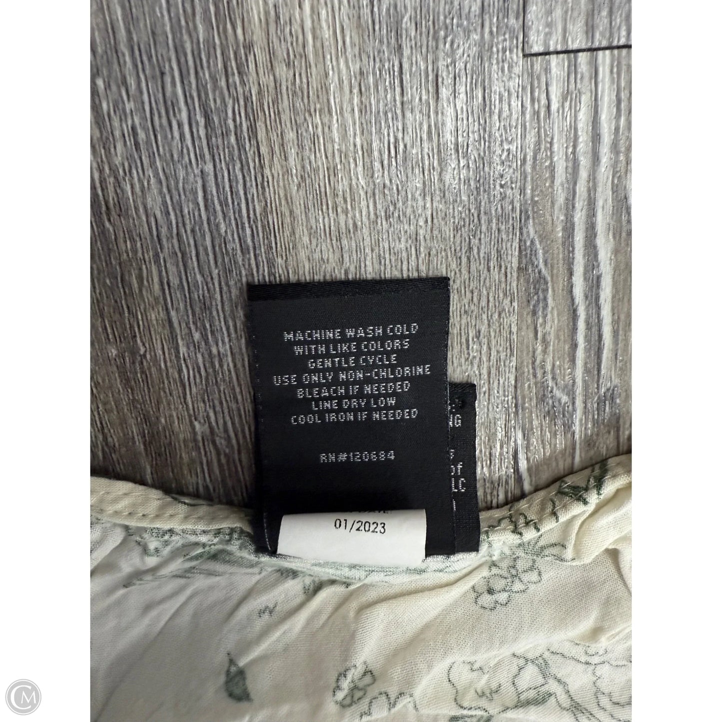 Top Short Sleeve By Torrid In Green & Tan, Size: 4x