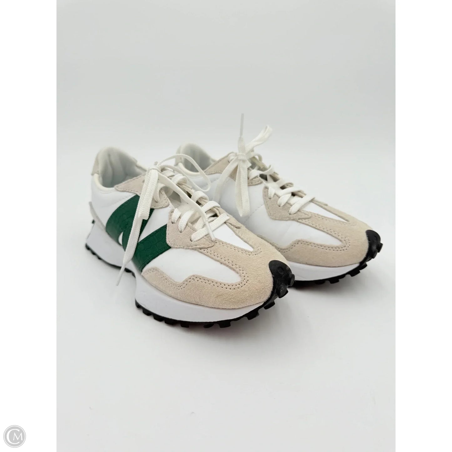 Shoes Athletic By New Balance In Green & Tan, Size: 6.5